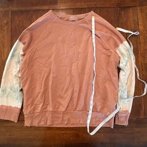 Universal Thread Pale Pink Crewneck Pullover